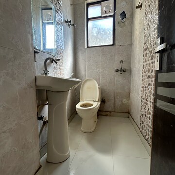 Bathroom in 1 BHK Apartment at Neb Sarai – for Rent