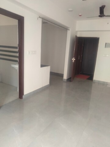 Room in 2 BHK Apartment at JKG Palm Resort, Raj Nagar Extension – for Rent