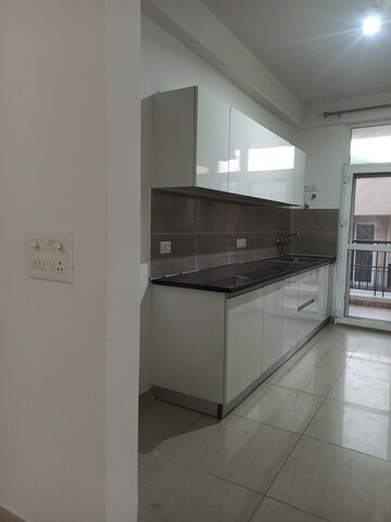 Kitchen in 3 BHK Builder Floor at Omaxe Ambrosia, North Mullanpur – for Rent