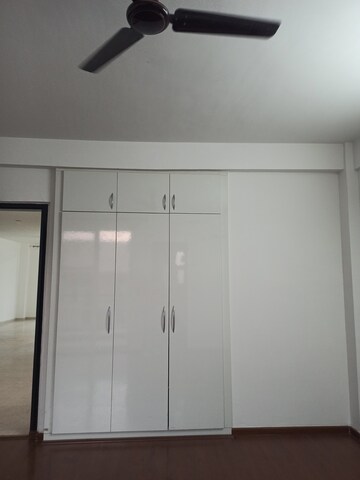 Building Lobby in 3 BHK Builder Floor at Omaxe Ambrosia, North Mullanpur – for Rent