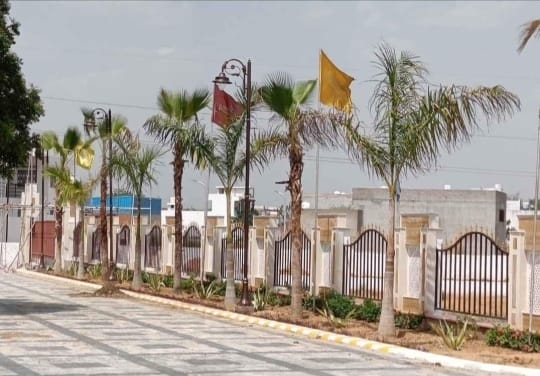 Plot For Sale in Sangam Dwarika
