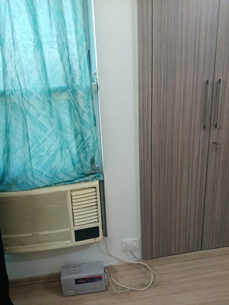 Bathroom, pioneer-park-phase-1 2 Bedroom 1300 Sq.Ft. Apartment In Sector 61 Gurgaon 8287582