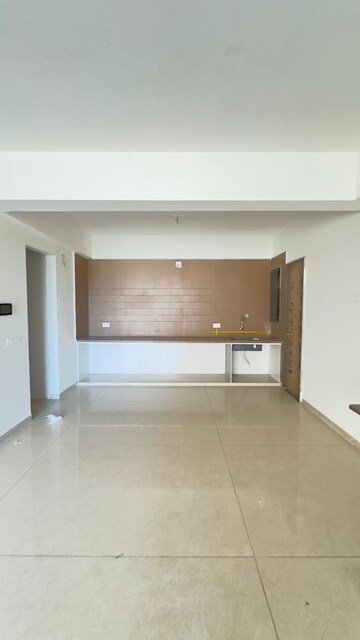 Room in 3 BHK Apartment at Koba Road – for Sale