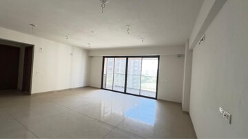 Room in 3 BHK Apartment at Koba Road – for Sale