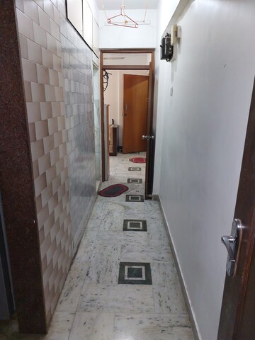 Master Bedroom in 1 BHK Apartment at Andheri West – for Rent