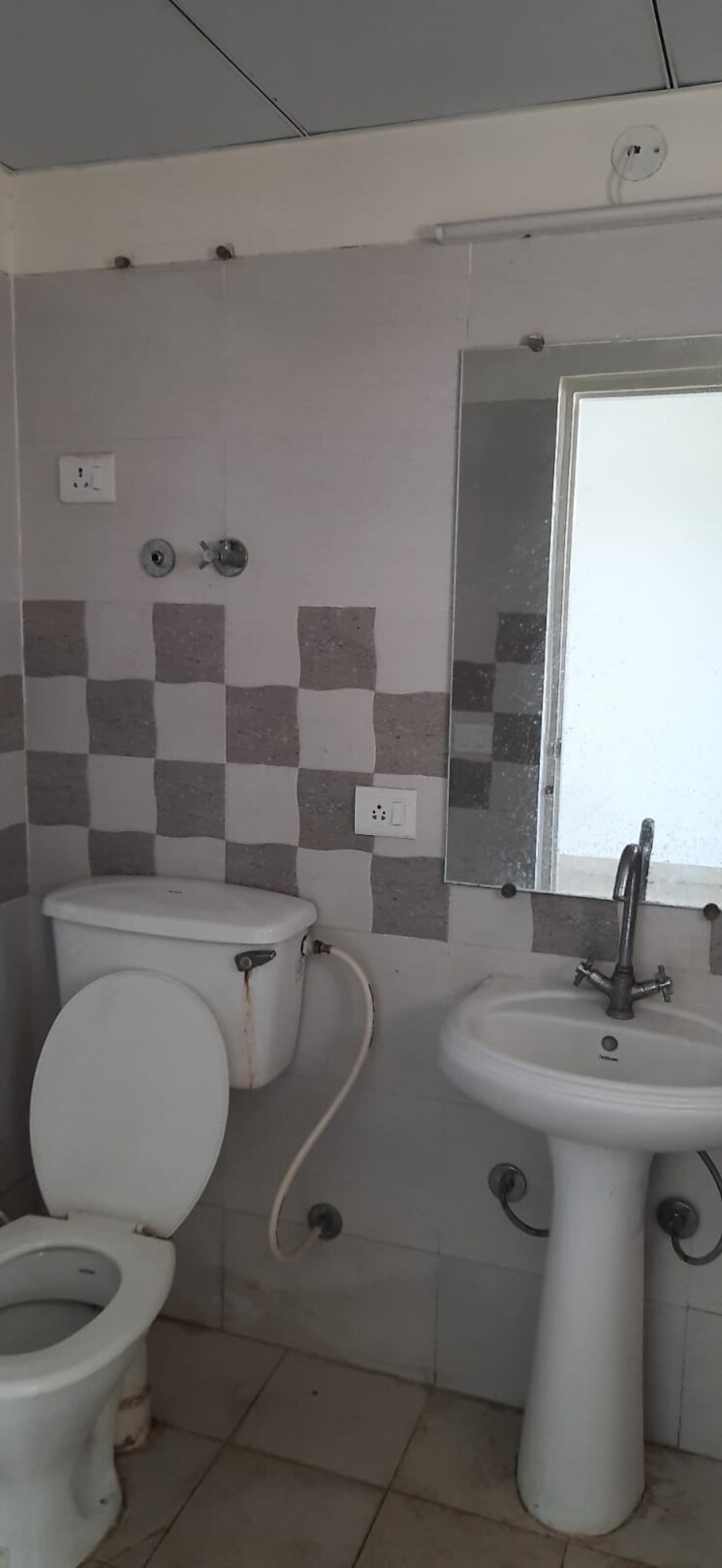 Bathroom, sunshine-helios 3 Bedroom 1685 Sq.Ft. Apartment In Sector 78 Noida 8287623