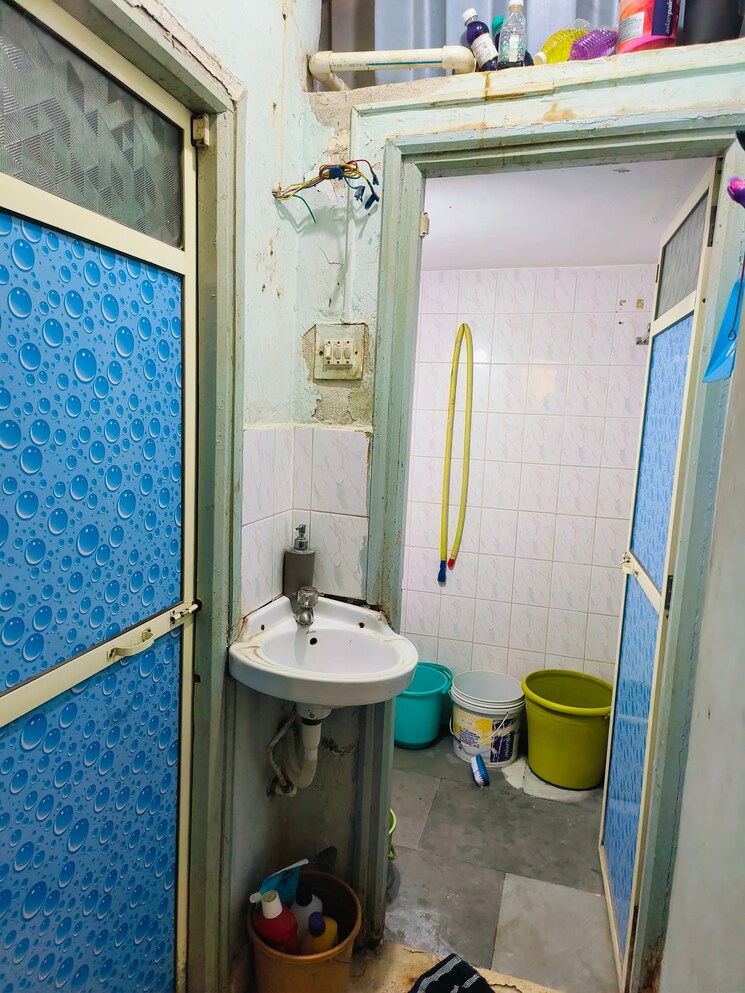 Attached Bathroom, vasant vihar 1 Bedroom 590 Sq.Ft. Apartment In Vasant Vihar Mumbai 8287633