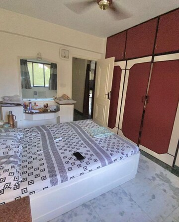 Bedroom in 2 BHK Apartment at Hiranandani Estate, Ghodbunder Road – for Rent