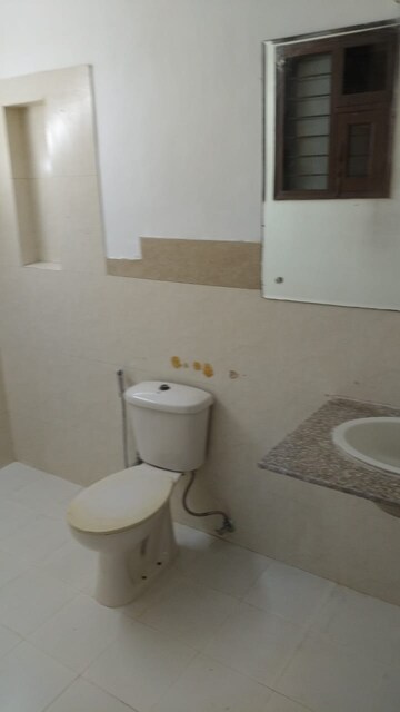  2 BHK Builder Floor at RWA Apartments Sector 53, Sector 53 – for Sale