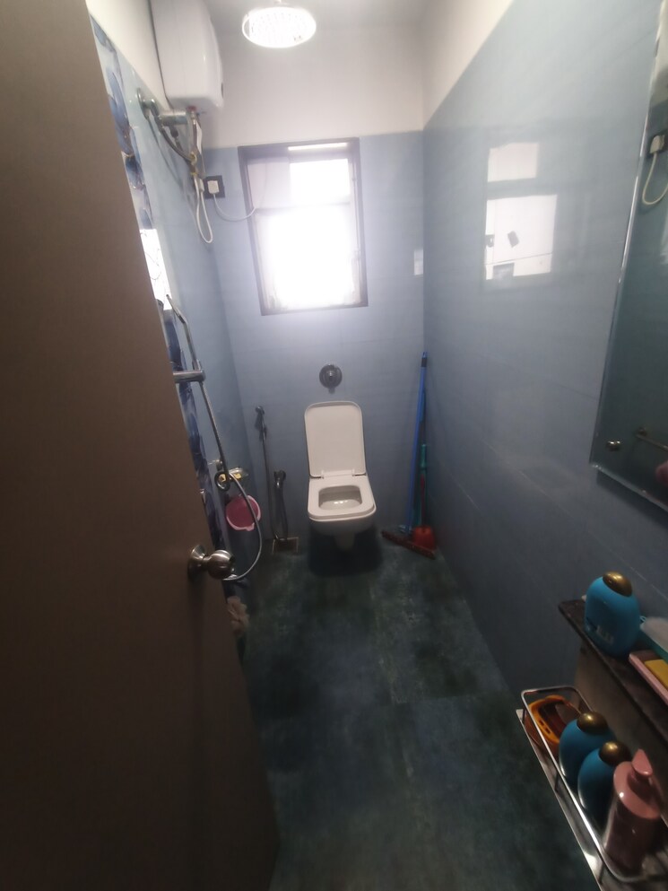 Bathroom, runwal-symphony 3 Bedroom 981 Sq.Ft. Apartment In Santacruz East Mumbai 8287664