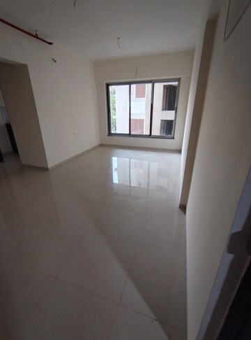 Room in 1 BHK Apartment at Drushti Group Embassy, Ghatkopar East – for Rent