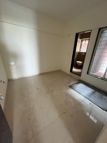 Room in 3 BHK Apartment at Badhekar Krushnakunj, Kothrud – for Rent