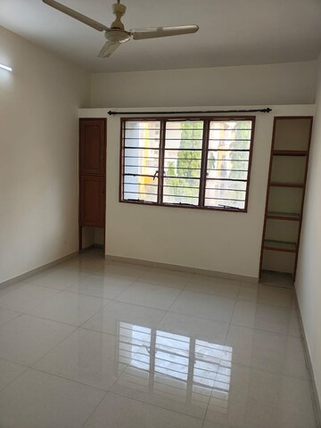 Room in 1 BHK Apartment at Rohan Garden, Kothrud – for Rent