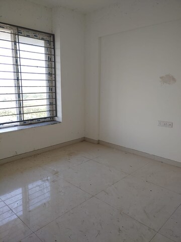 Room in 2 BHK Apartment at Pinnacle Neelanchal, Baner – for Sale