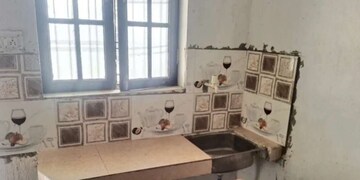 Kitchen in 1 BHK Builder Floor at Aliganj – for Rent