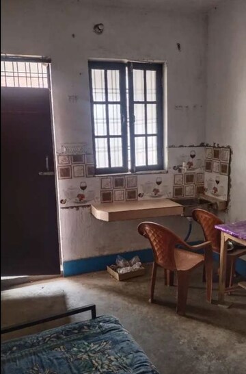 Kitchen in 1 BHK Builder Floor at Aliganj – for Rent
