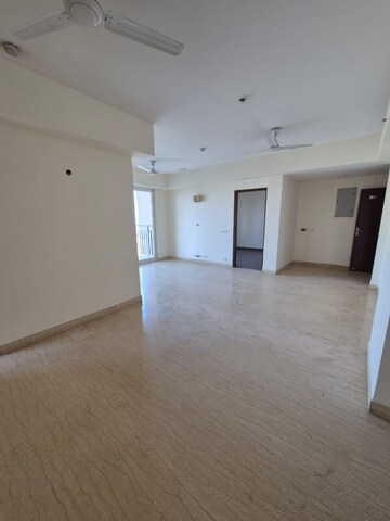 Room in 3 BHK Apartment at Conscient Heritage One, Sector 62 – for Rent