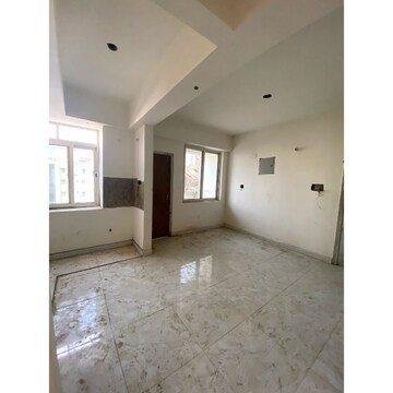 Room in 3 BHK Apartment at Bailey Road – for Sale