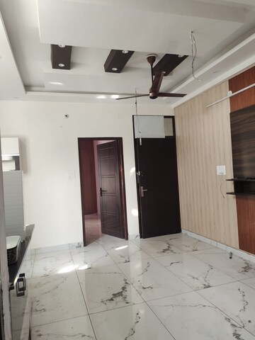 Master Bedroom in 2 BHK Builder Floor at Sahastradhara Road – for Rent