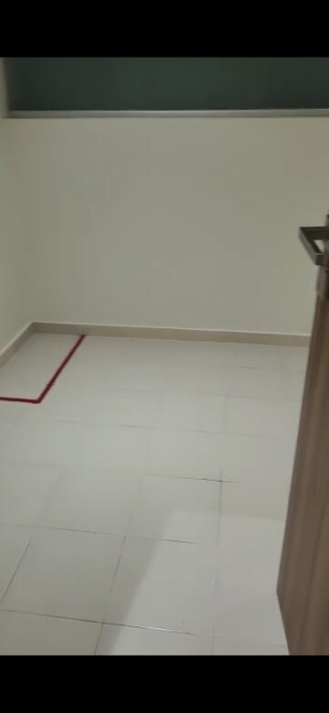 Furnished Amenities in 1 BHK Apartment at Sheth Irene, Malad West – for Sale