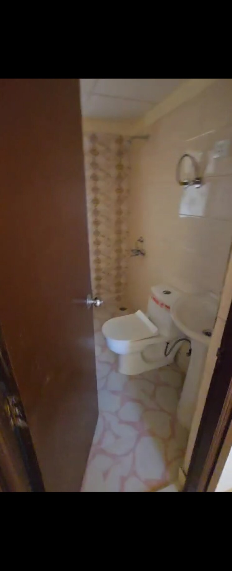 Bathroom, eureka-diya-green-city 3 Bedroom 1240 Sq.Ft. Apartment In Raj Nagar Extension Ghaziabad 8287991