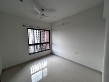 Room in 3 BHK Apartment at Shapoorji Pallonji Sensorium, Hinjewadi – for Rent