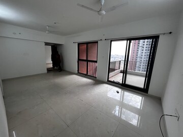Room in 3 BHK Apartment at Shapoorji Pallonji Sensorium, Hinjewadi – for Rent