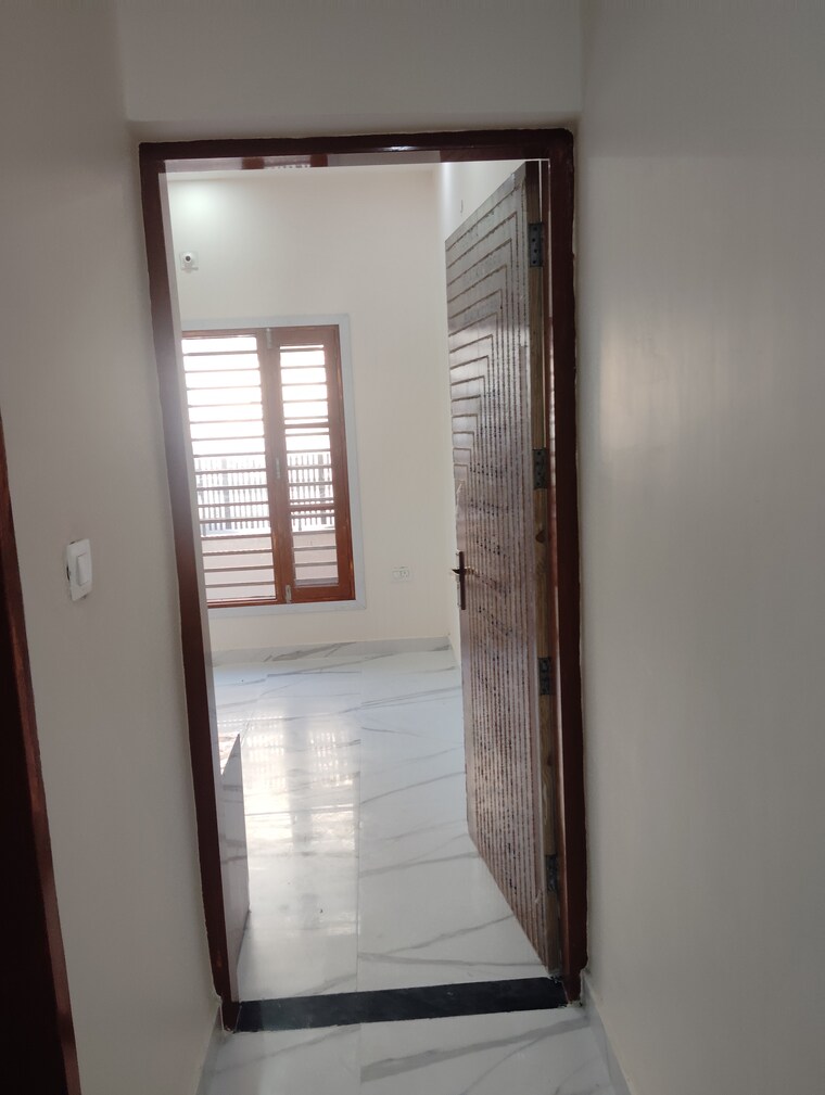 Room, sector 126 3 Bedroom 105 Sq.Yd. Independent House In Sector 126 Mohali 8288067