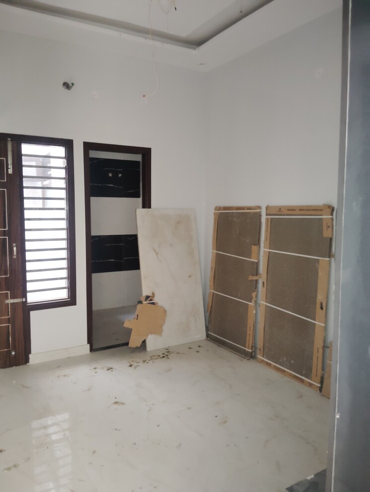 Room, sector 127 3 Bedroom 105 Sq.Mt. Independent House In Sector 127 Mohali 8288076