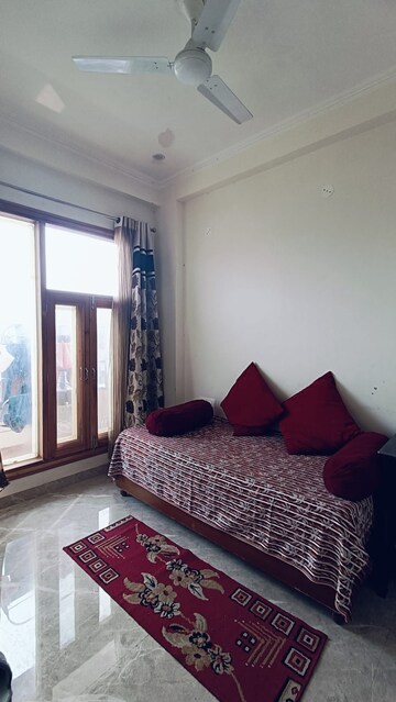 Bedroom in 3 BHK Builder Floor at Sector 57 – for Rent