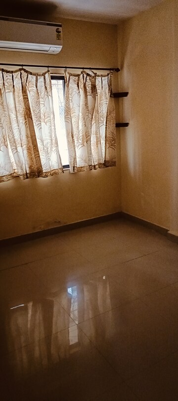 Room in 1 BHK Apartment at Tejaswi Apartments Mira Road, Mira Road – for Rent