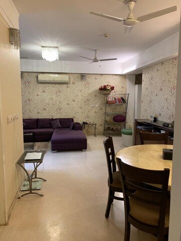 Living Room in 4 BHK Apartment at DLF Park Place, Sector 54 – for Rent