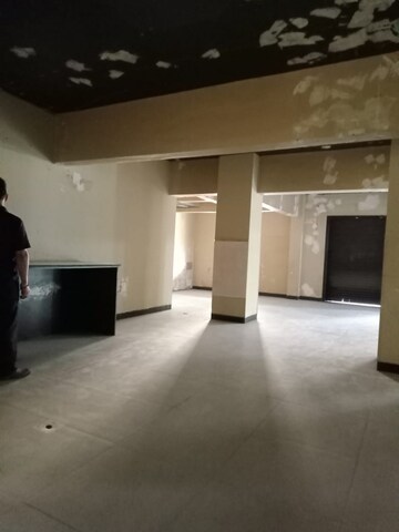 Room in  Warehouse at Vileparle Prarthana CHS, Vile Parle East – for Rent