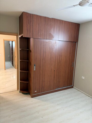Master Bedroom in 3.5 BHK Apartment at M3M Sky City, Sector 65 – for Rent