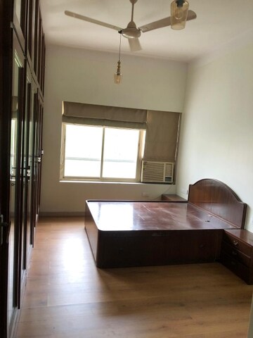 Bedroom in 2 BHK Apartment at Raj Niketan Malabar Hill, Malabar Hill – for Sale