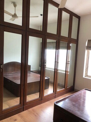 Bedroom in 2 BHK Apartment at Raj Niketan Malabar Hill, Malabar Hill – for Sale