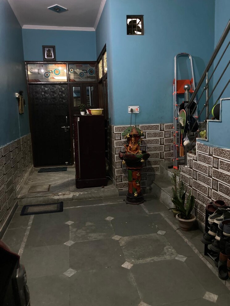  Parking, sector 50 2 Bedroom 76 Sq.Yd. Independent House In Sector 50 Faridabad 8288384