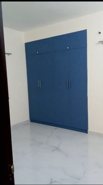 Furnished Amenities in 3 BHK Apartment at Koramangala – for Rent
