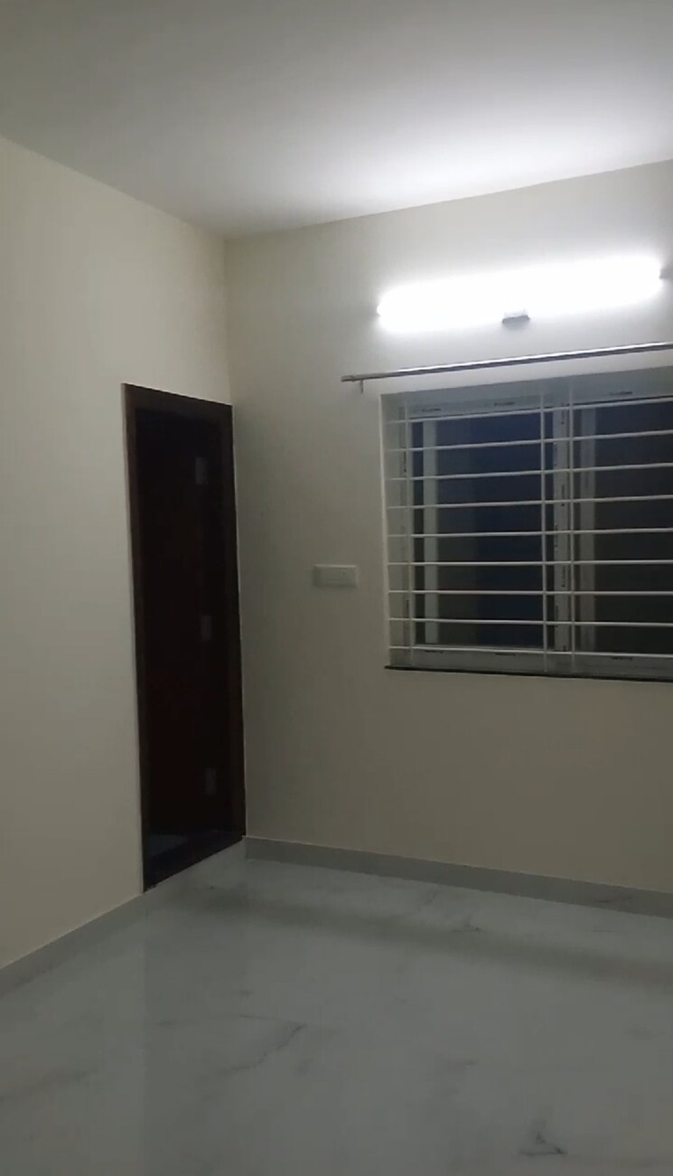 Room, koramangala 3 Bedroom 2000 Sq.Ft. Apartment In Koramangala Bangalore 8288372