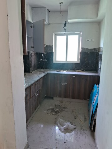 Furnished Amenities in 3 BHK Apartment at Gardenia Gateway, Sector 75 – for Sale