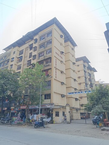 1 BHK Apartment For Resale in Abhishaik Hetal Park CHS	 Mira Road Thane  8288386