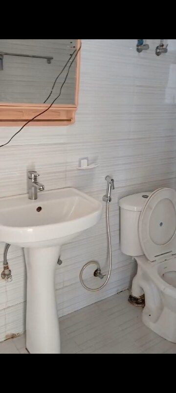 Bathroom in 3 BHK Apartment at Omaxe R2, Gomti Nagar – for Rent
