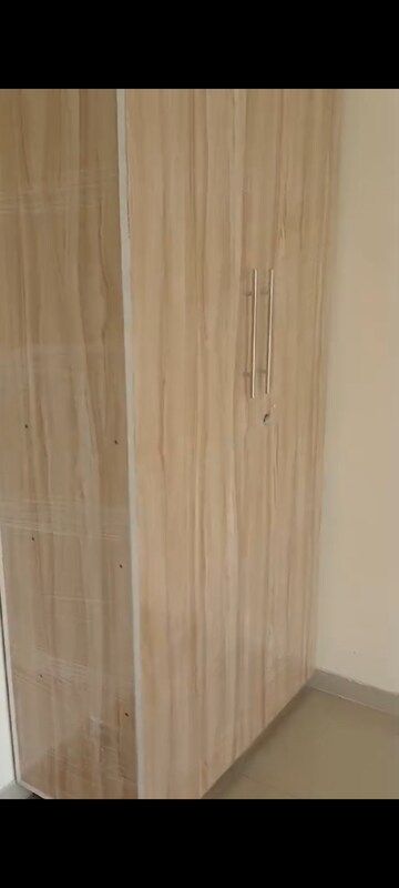Building Lobby in 3 BHK Apartment at Omaxe R2, Gomti Nagar – for Rent