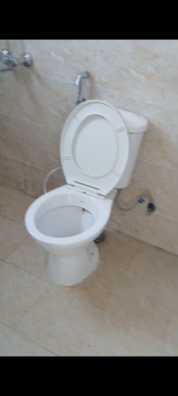 Bathroom in 3 BHK Apartment at Omaxe R2, Gomti Nagar – for Rent