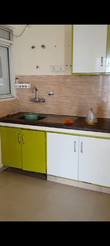 Kitchen in 3 BHK Apartment at Omaxe R2, Gomti Nagar – for Rent