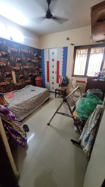 Room in 3 BHK Apartment at Triveni Grande, Kalyan West – for Rent