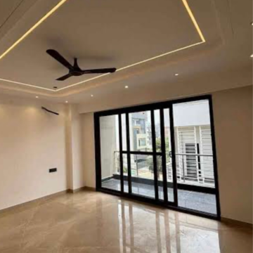 Room in 3 BHK Builder Floor at Uppal Southend, Sector 49 – for Sale