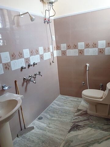 Bathroom in 3 BHK Independent House at RWA Apartments Sector 52, Sector 52 – for Rent