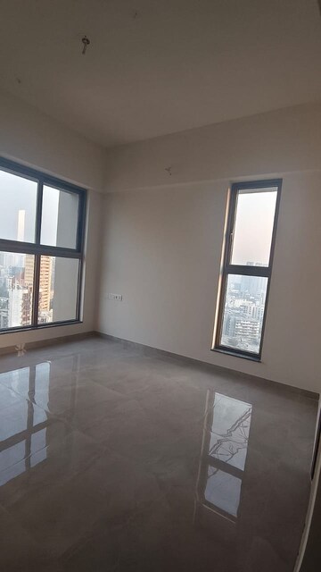 Bedroom in 1 BHK Apartment at Sheth Irene, Malad West – for Rent