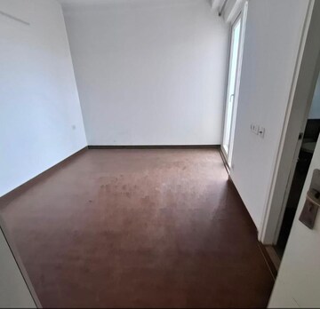 Room in 3 BHK Apartment at Mapsko Mount Ville, Sector 79 – for Rent